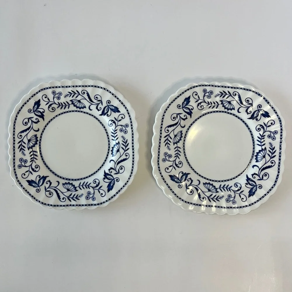 J&G Meakin Legato English Staffordshire Blue White Scalloped Plates‎ Set of 2